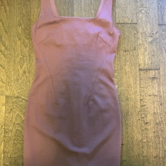 DYNAMITE MINI DRESS IN TAUPE / BLUSH NEVER WORN - Picture 2 of 4
